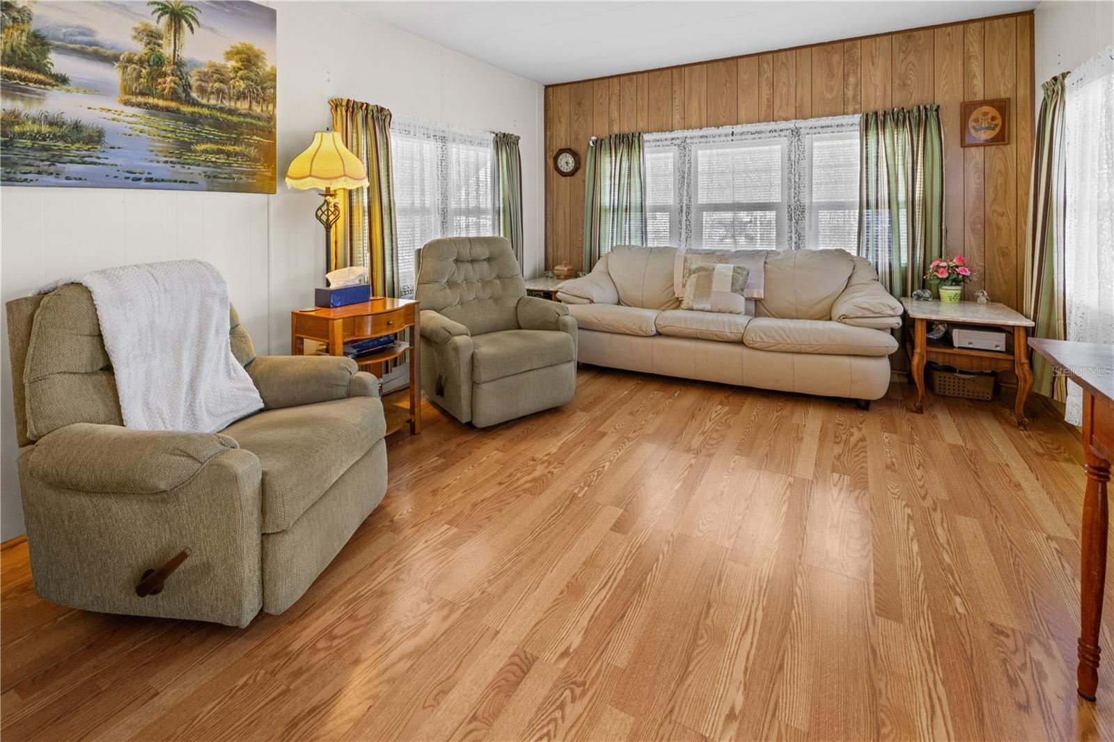 HOLIDAY PARK - Residential