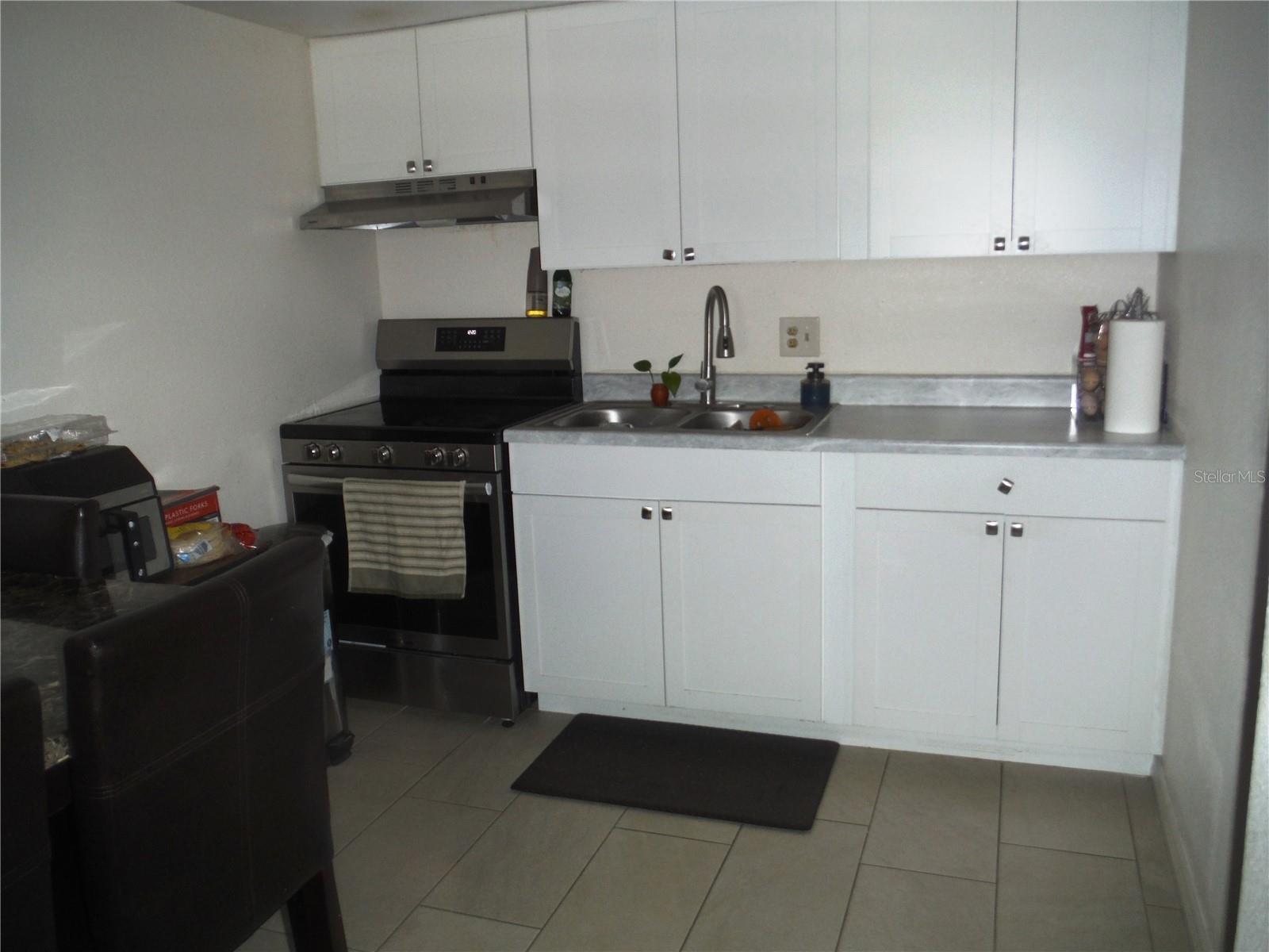 LAKE PALMS SEC 4 - Residential Income