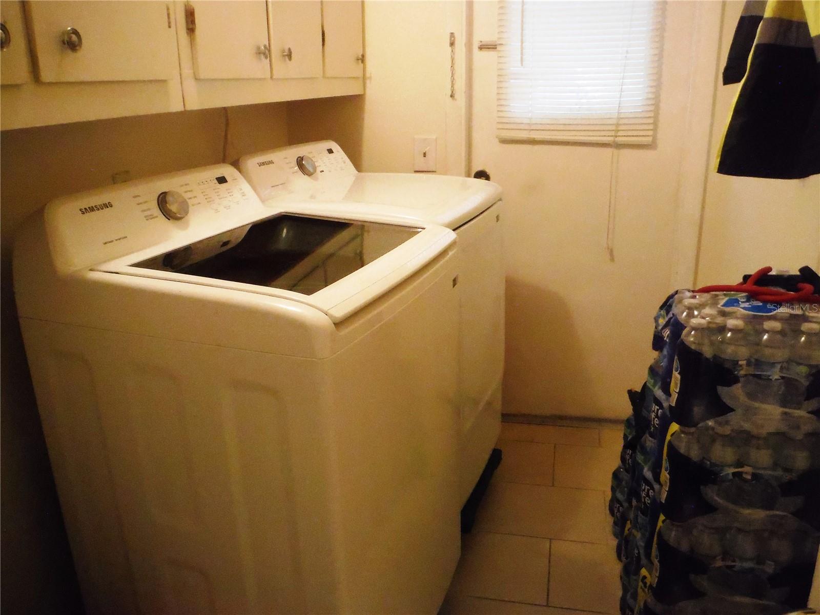 LAKE PALMS SEC 4 - Residential Income