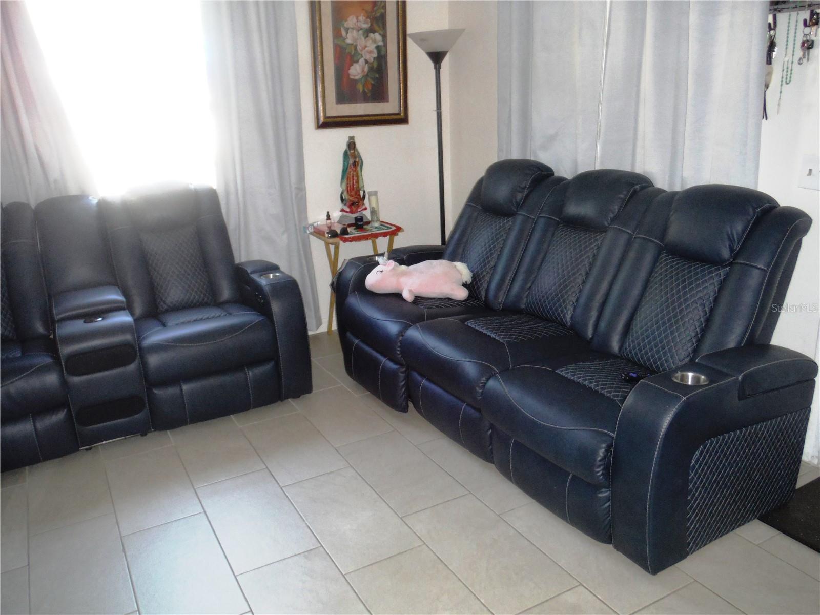 LAKE PALMS SEC 4 - Residential Income