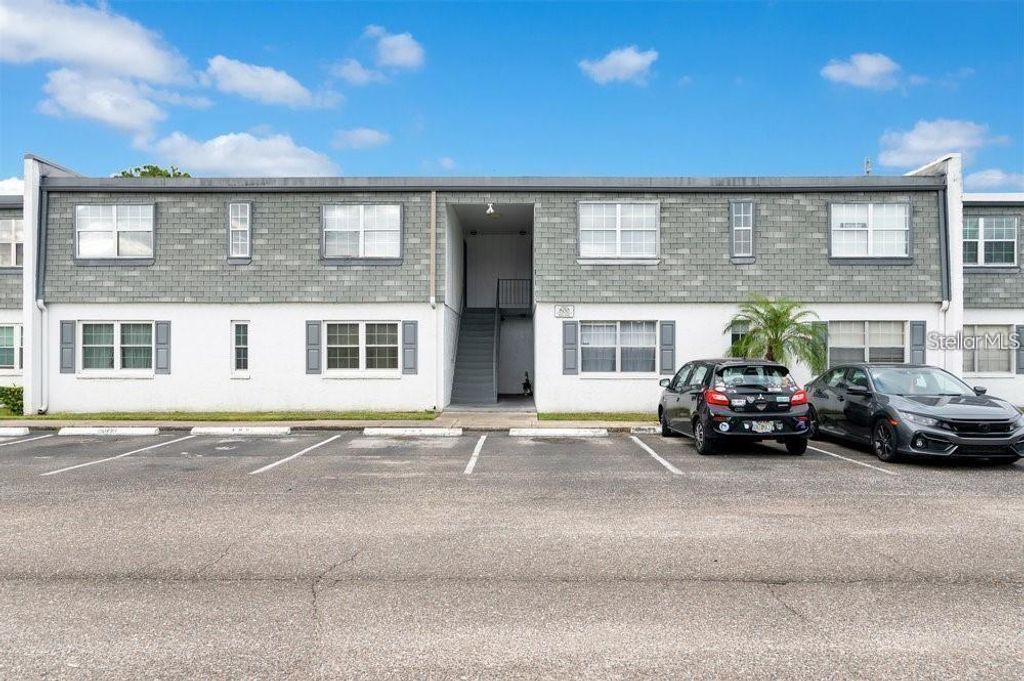 Photo of 1000 S Semoran Boulevard #815, Winter Park, FL 32792 (MLS # R4910991)