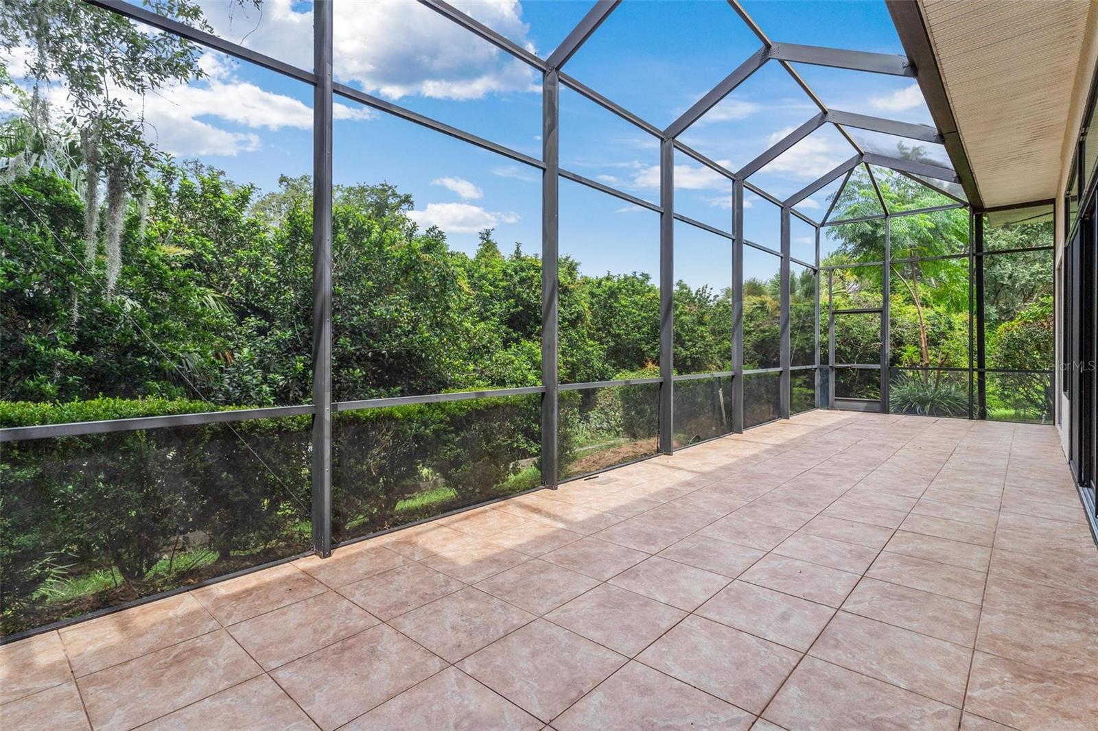 HARBOR HILLS GROVES - Residential