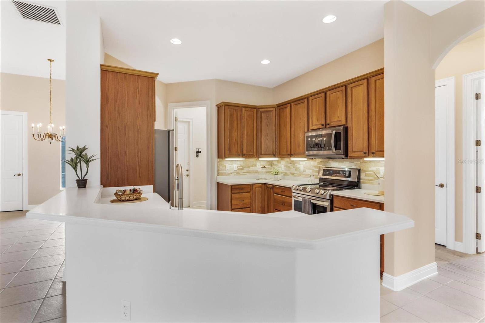 HARBOR HILLS GROVES - Residential