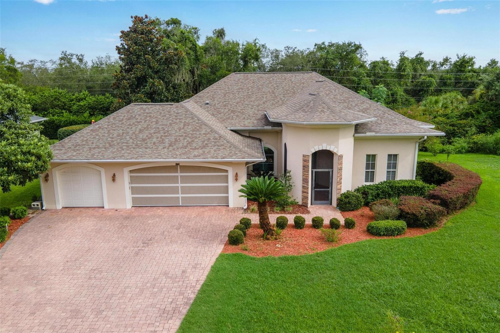 HARBOR HILLS GROVES - Residential