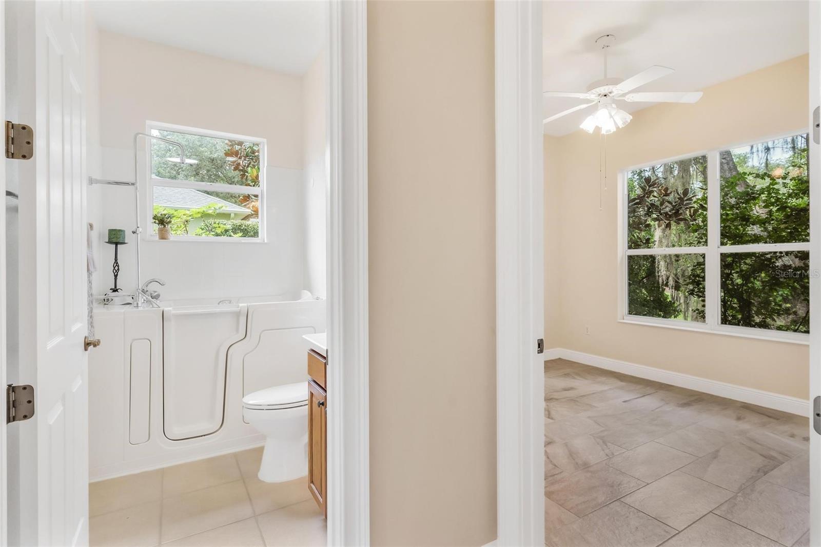 HARBOR HILLS GROVES - Residential
