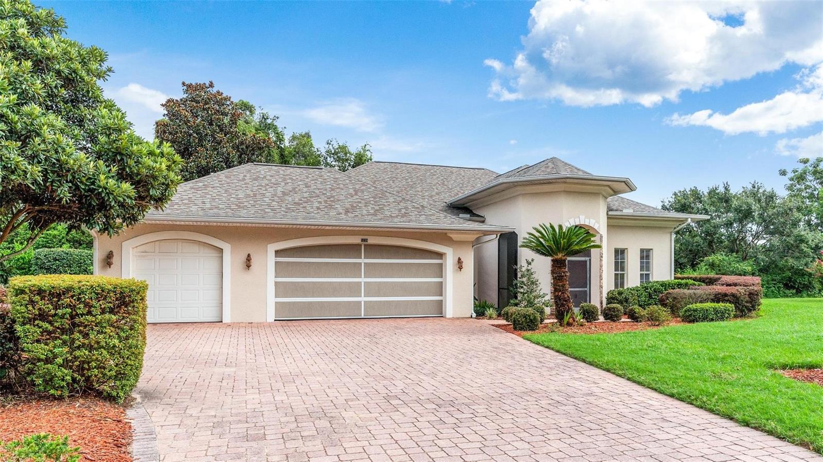 HARBOR HILLS GROVES - Residential