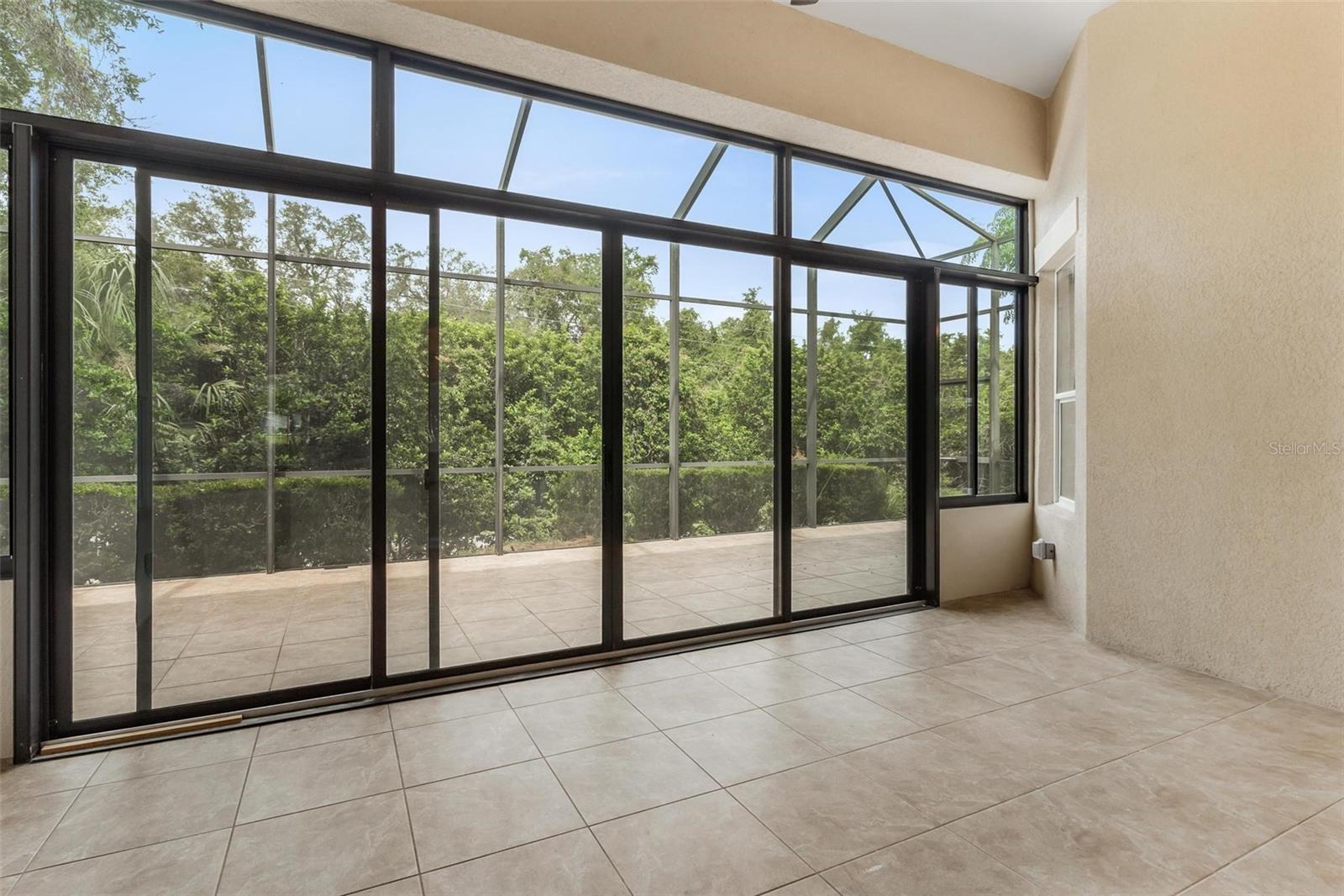 HARBOR HILLS GROVES - Residential