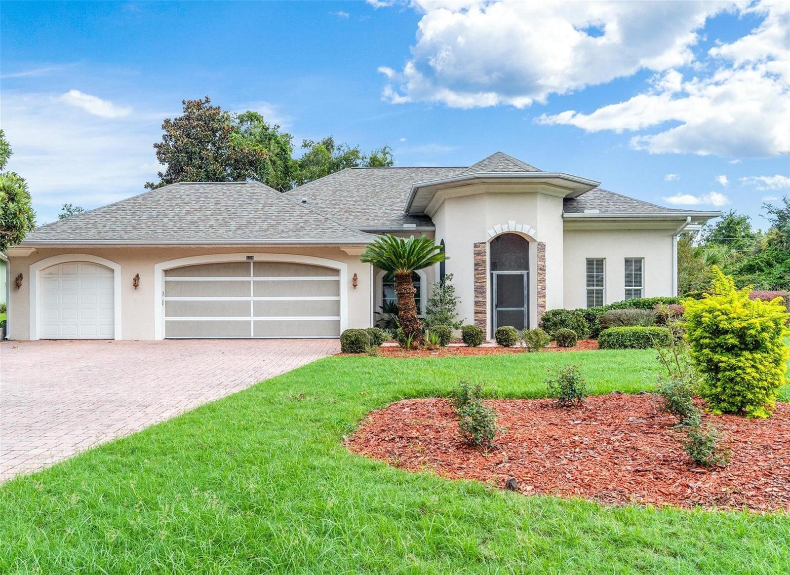HARBOR HILLS GROVES - Residential