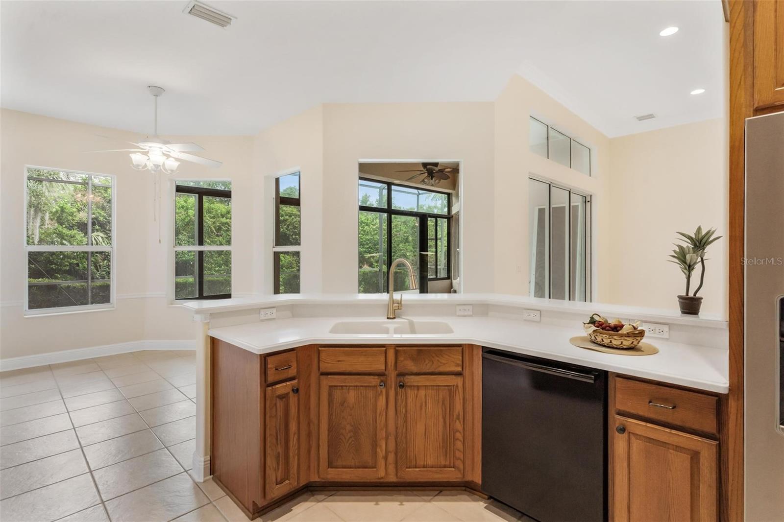HARBOR HILLS GROVES - Residential