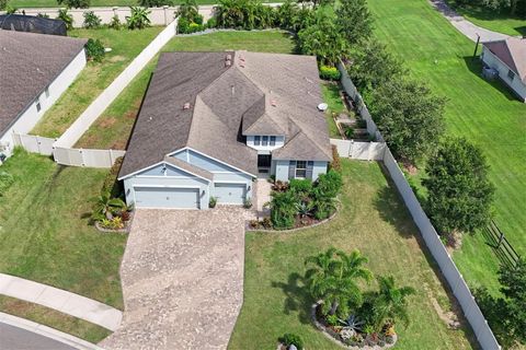 A home in PALMETTO