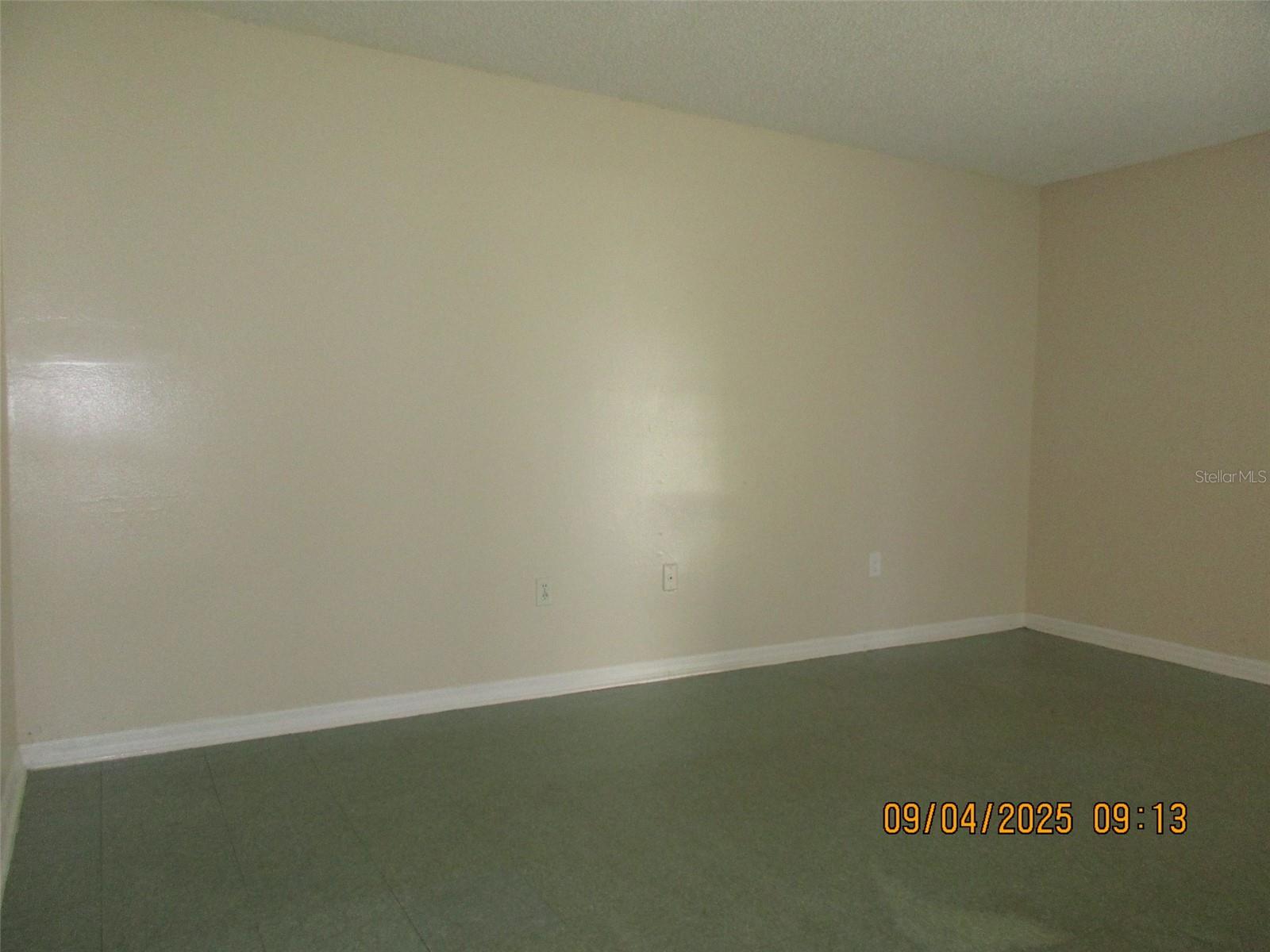LAKE FRONT ADD TO TOWN OF ST CLOUD - Residential Lease