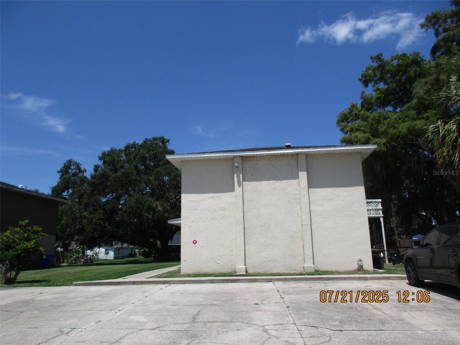 LAKE FRONT ADD TO TOWN OF ST CLOUD - Residential Lease