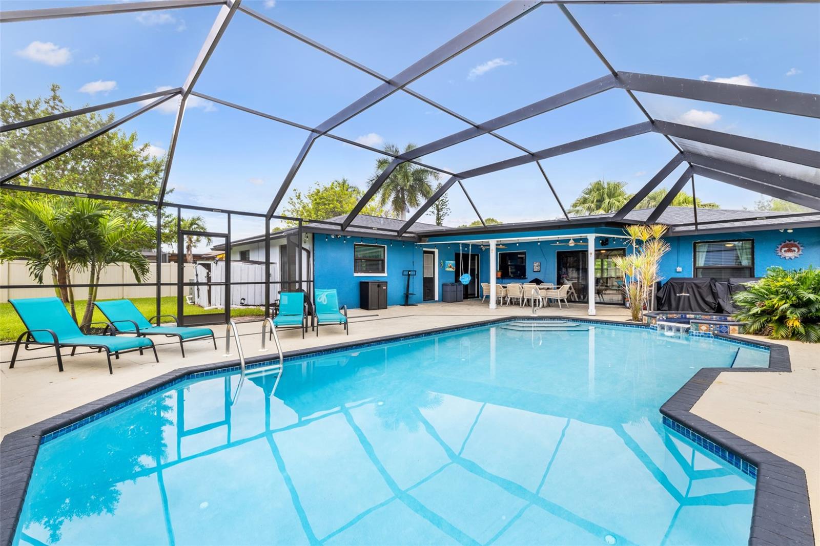 1438 CLARET COURT