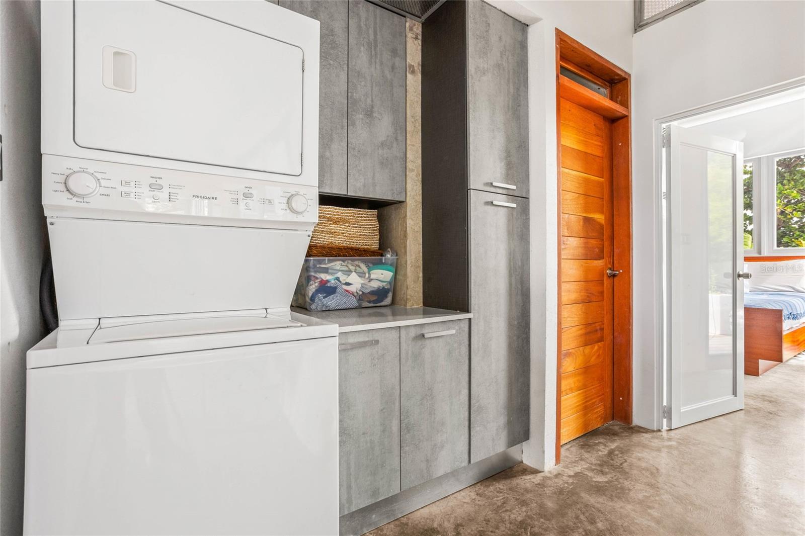 CARR. PR-413,SOLAR C BO. PUNTAS RINCON,PR - Residential