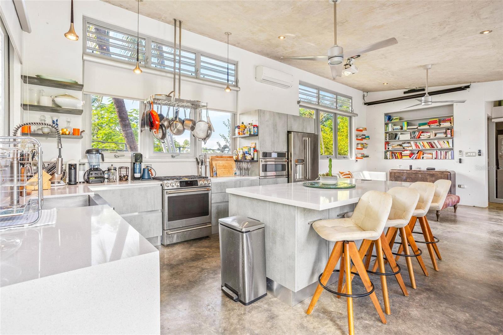 CARR. PR-413,SOLAR C BO. PUNTAS RINCON,PR - Residential