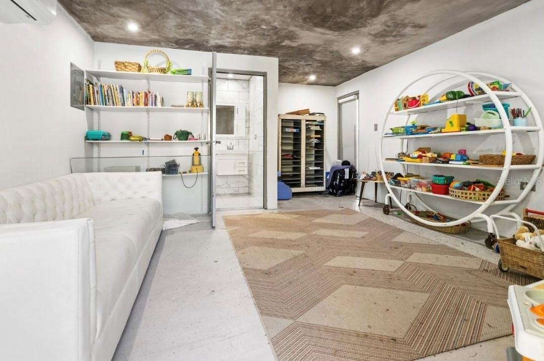 CARR. PR-413,SOLAR C BO. PUNTAS RINCON,PR - Residential