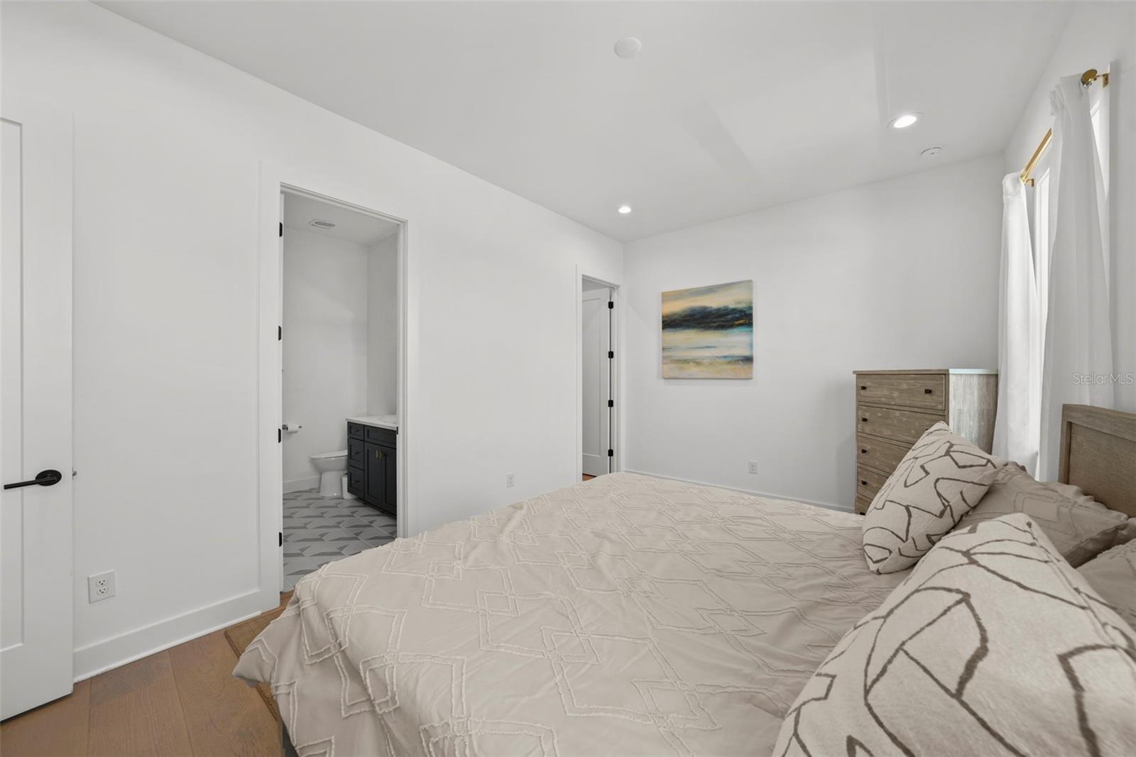 DAVIS ISLANDS PB10 PG52 TO 57 - Residential