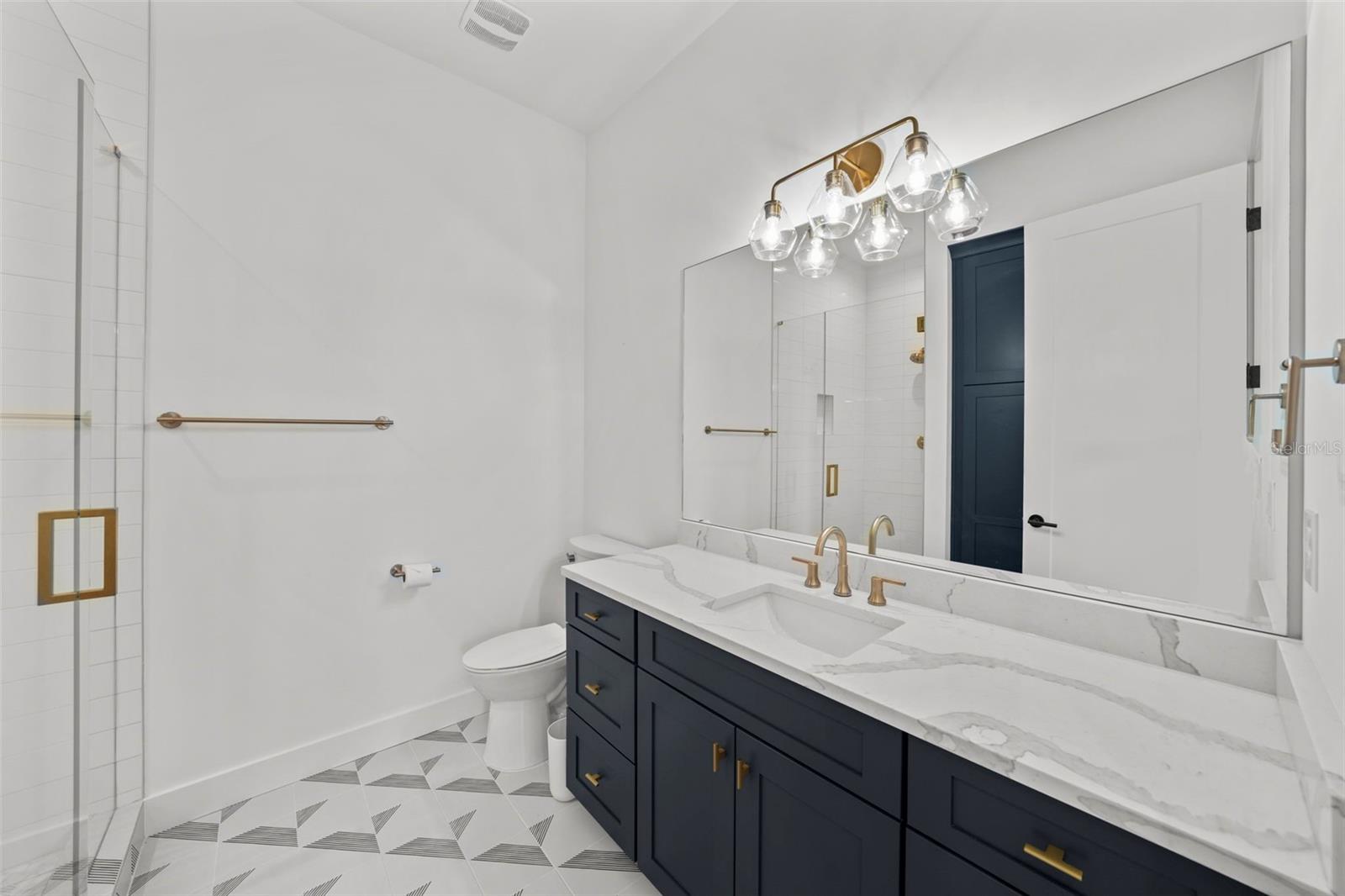 DAVIS ISLANDS PB10 PG52 TO 57 - Residential