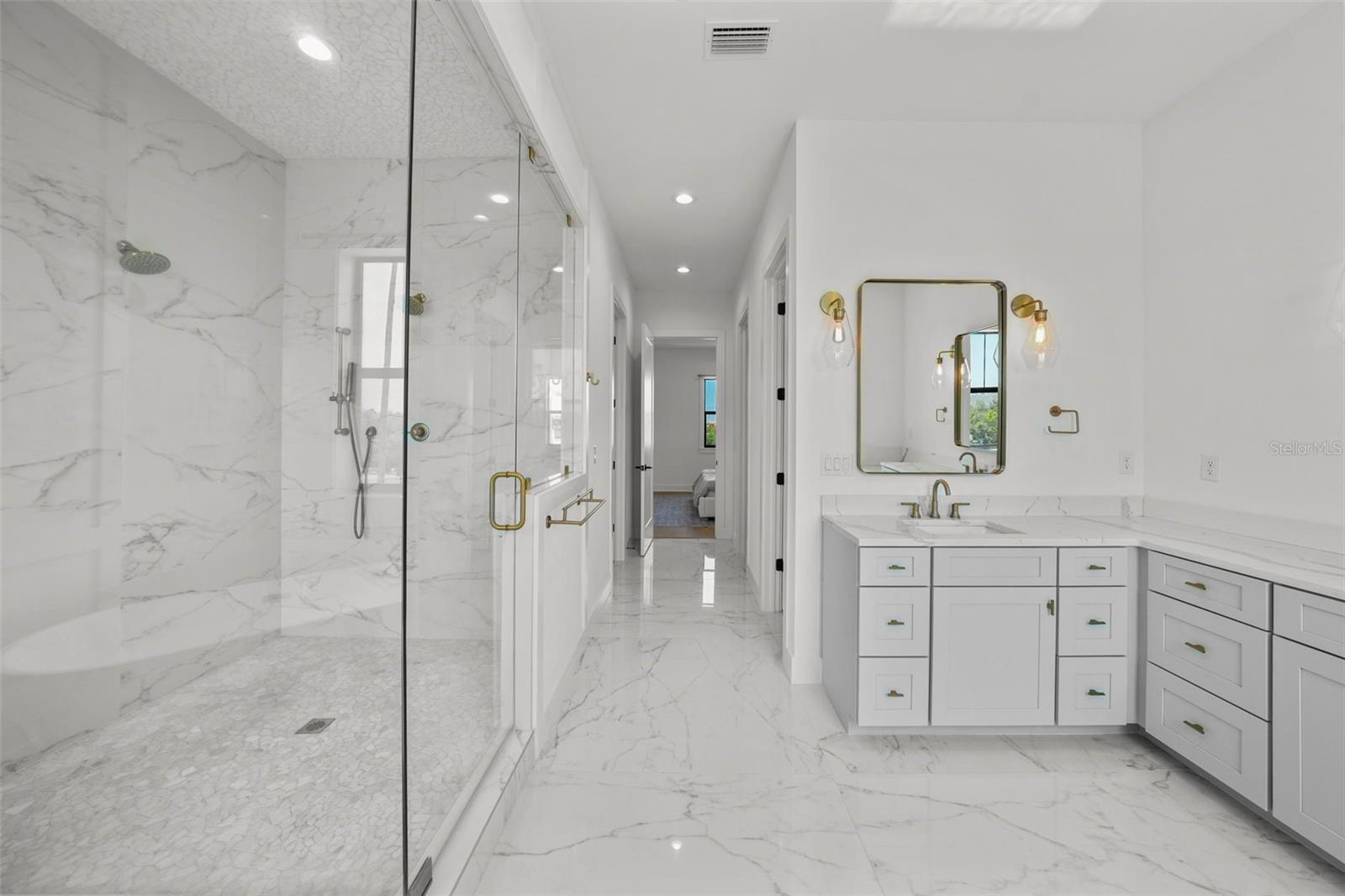 DAVIS ISLANDS PB10 PG52 TO 57 - Residential