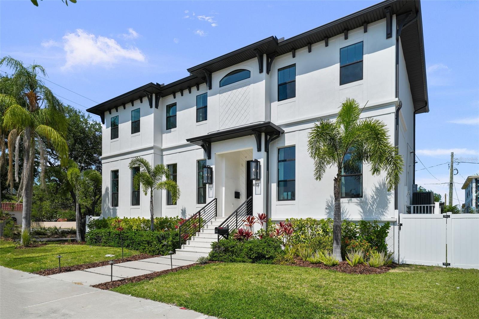 DAVIS ISLANDS PB10 PG52 TO 57 - Residential