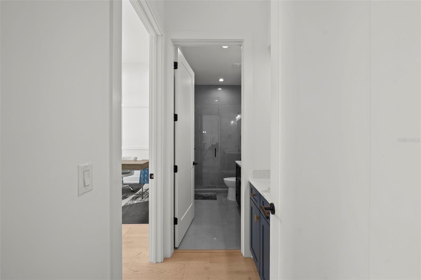 DAVIS ISLANDS PB10 PG52 TO 57 - Residential