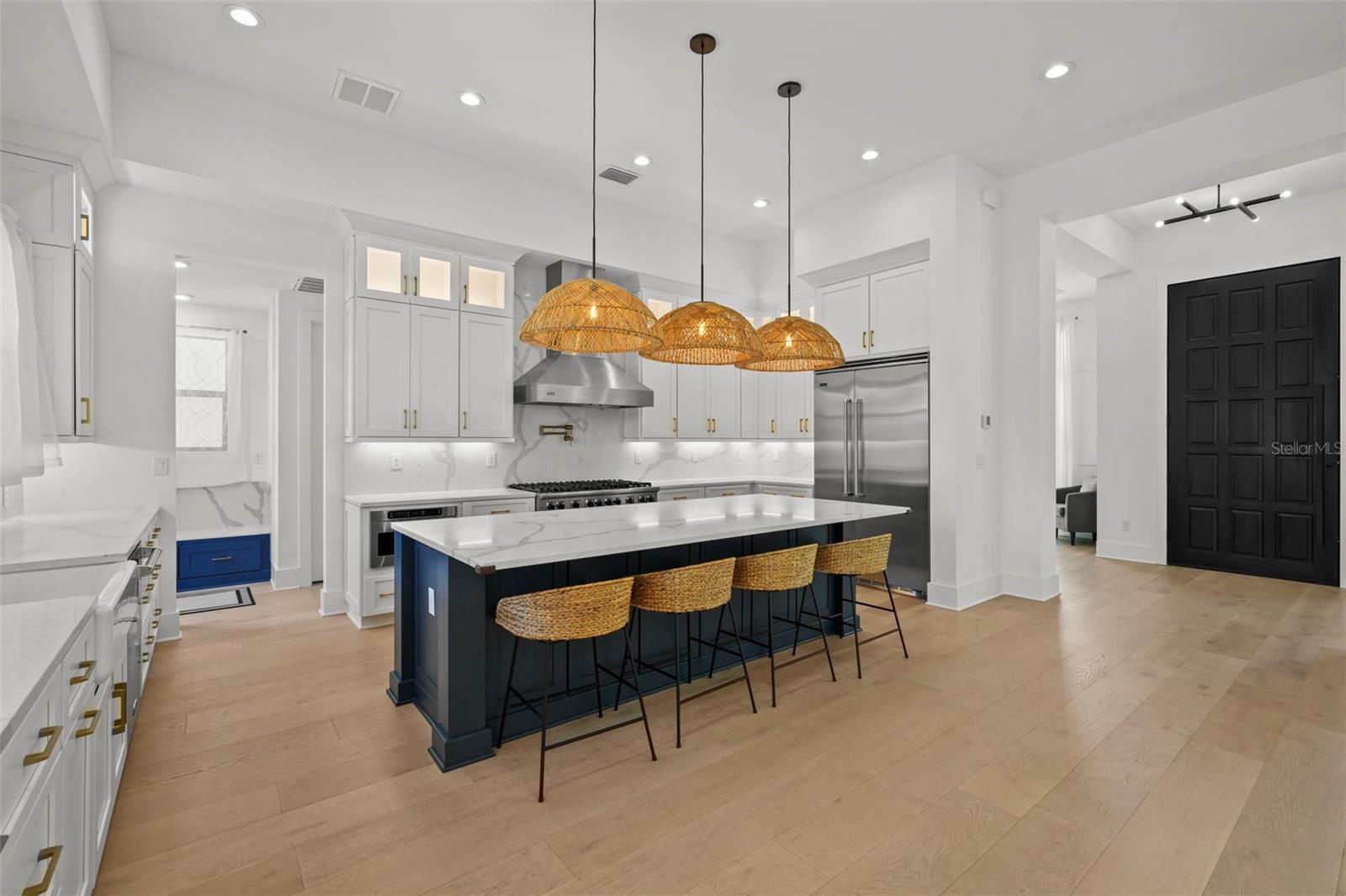 DAVIS ISLANDS PB10 PG52 TO 57 - Residential