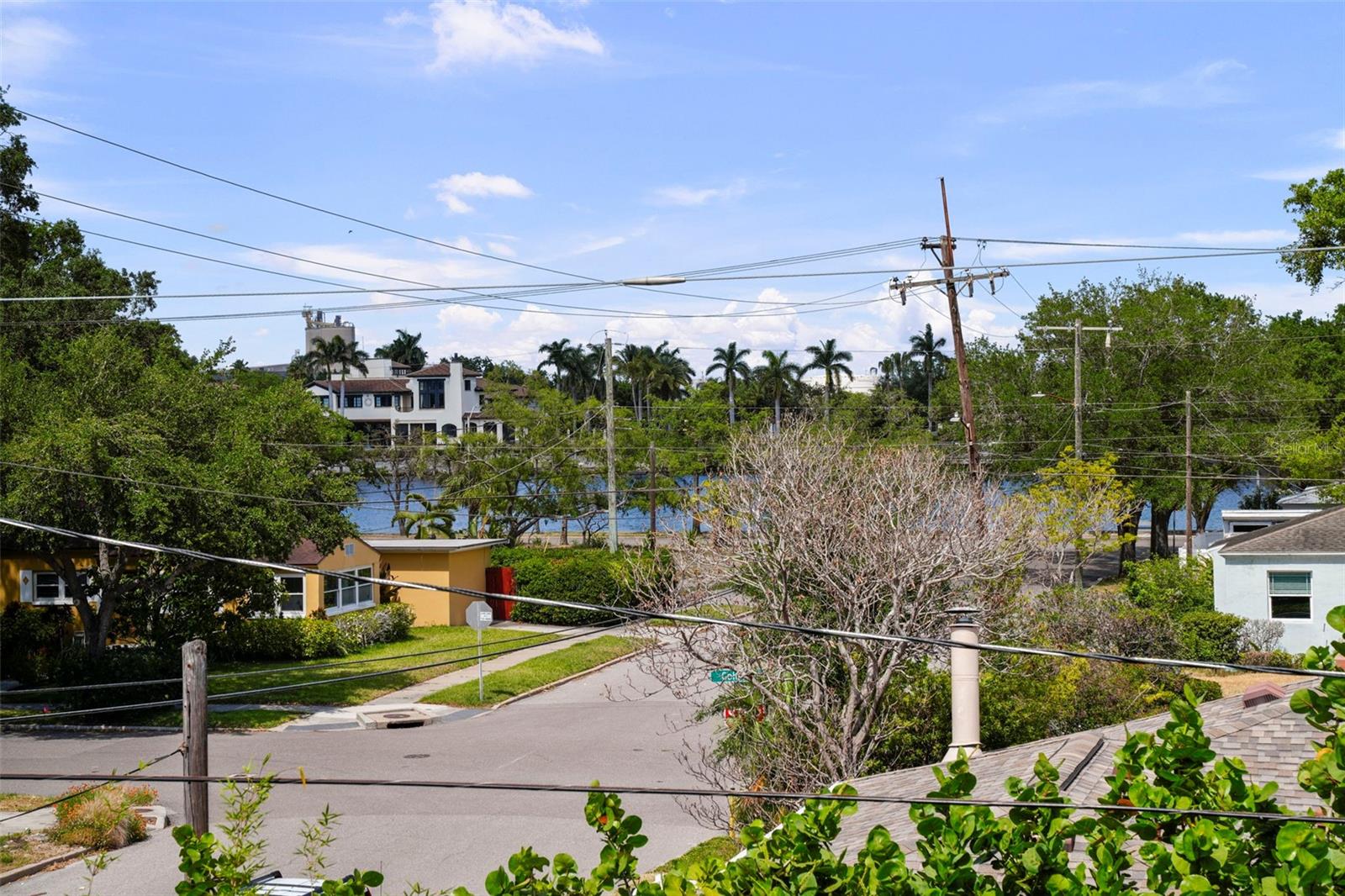 DAVIS ISLANDS PB10 PG52 TO 57 - Residential