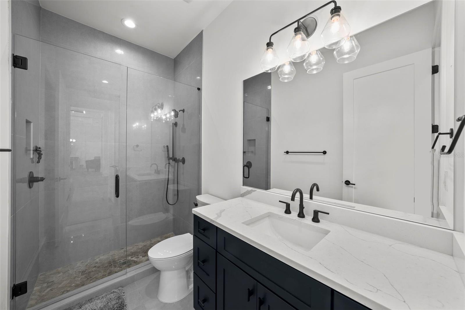 DAVIS ISLANDS PB10 PG52 TO 57 - Residential