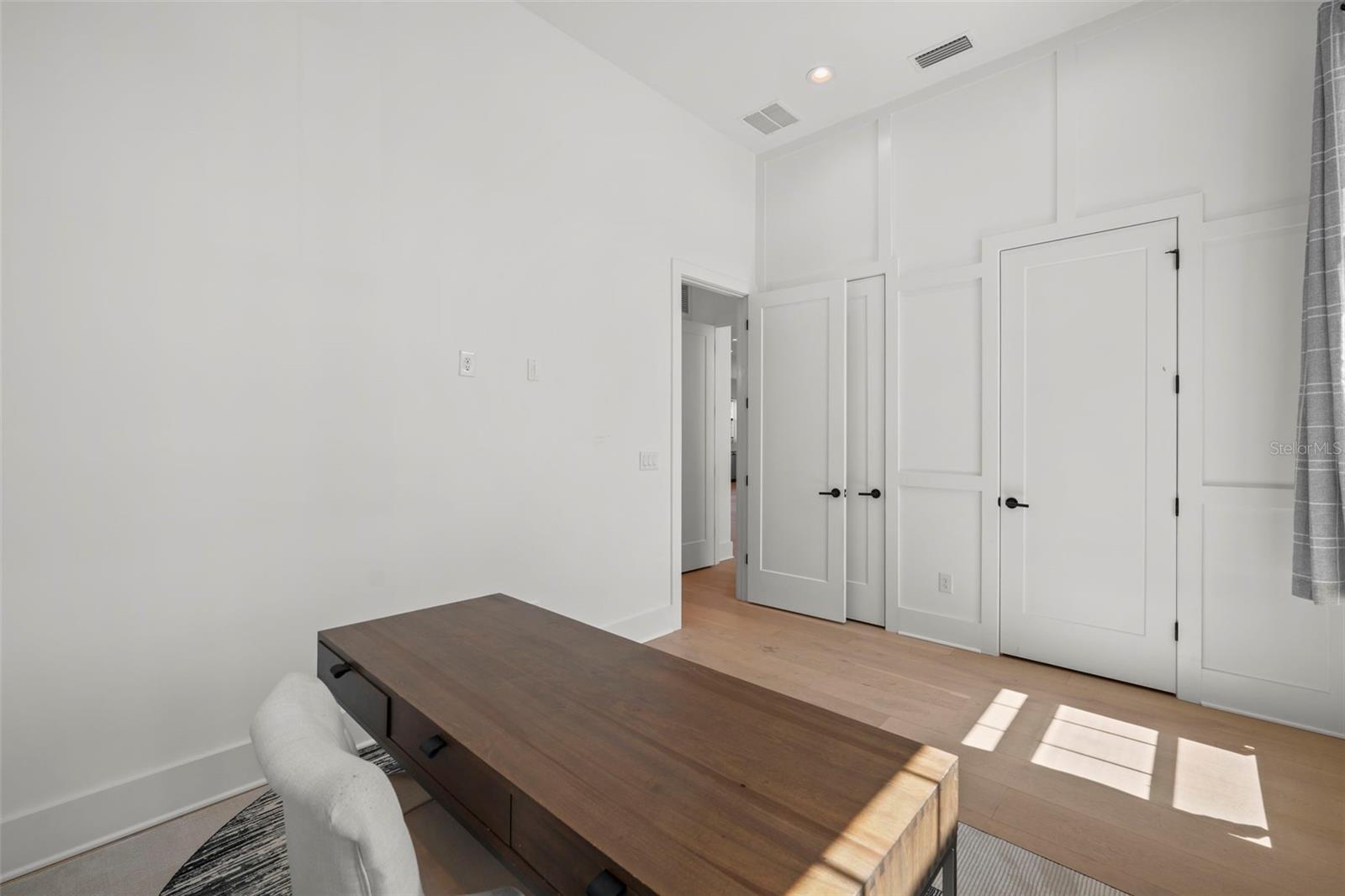 DAVIS ISLANDS PB10 PG52 TO 57 - Residential