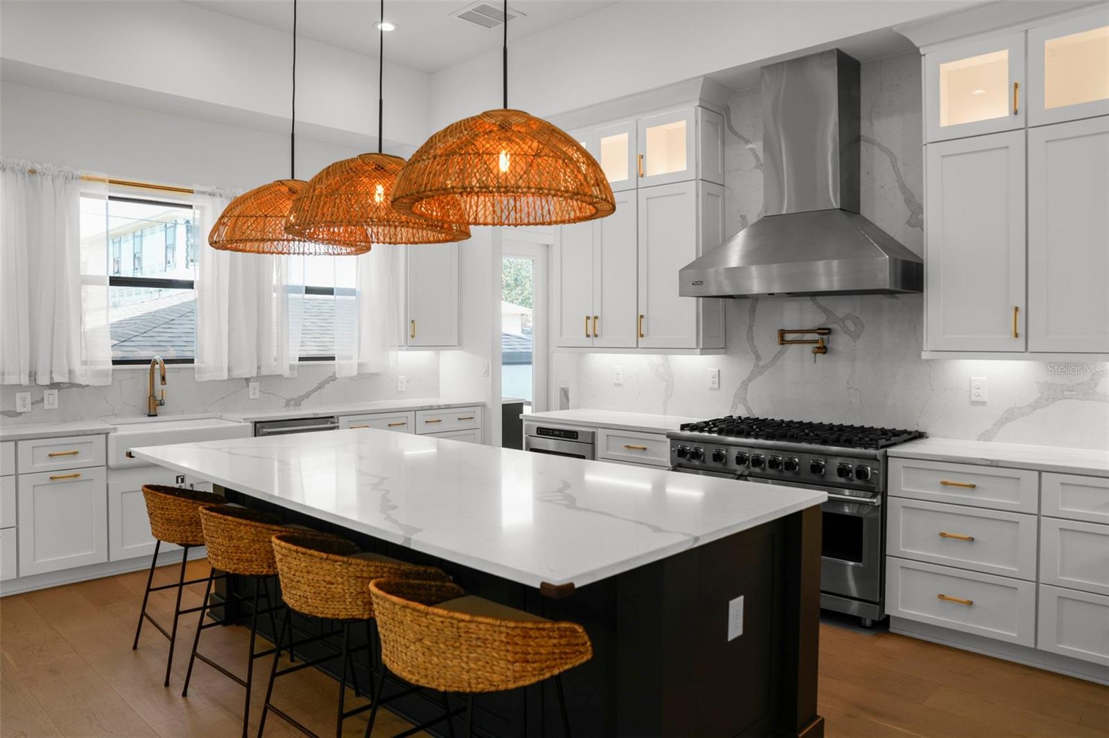 DAVIS ISLANDS PB10 PG52 TO 57 - Residential