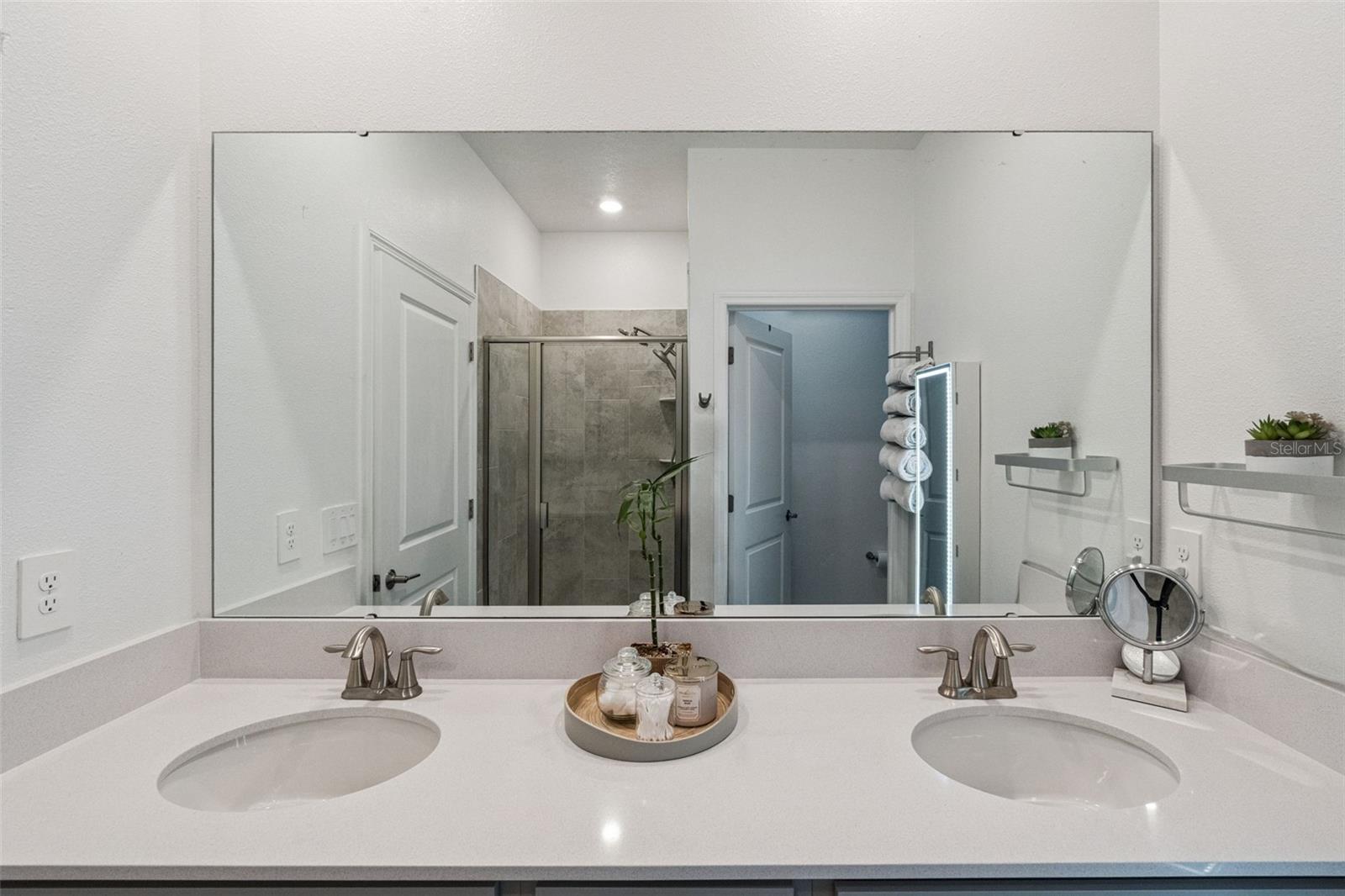 STOREY PARK - Residential