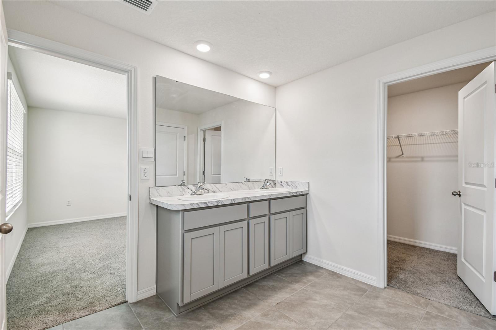 RIVER PARK - Residential