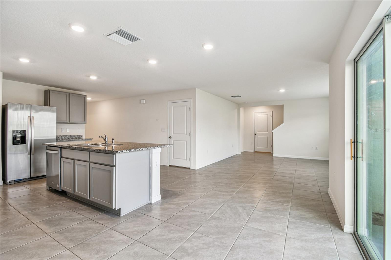 RIVER PARK - Residential