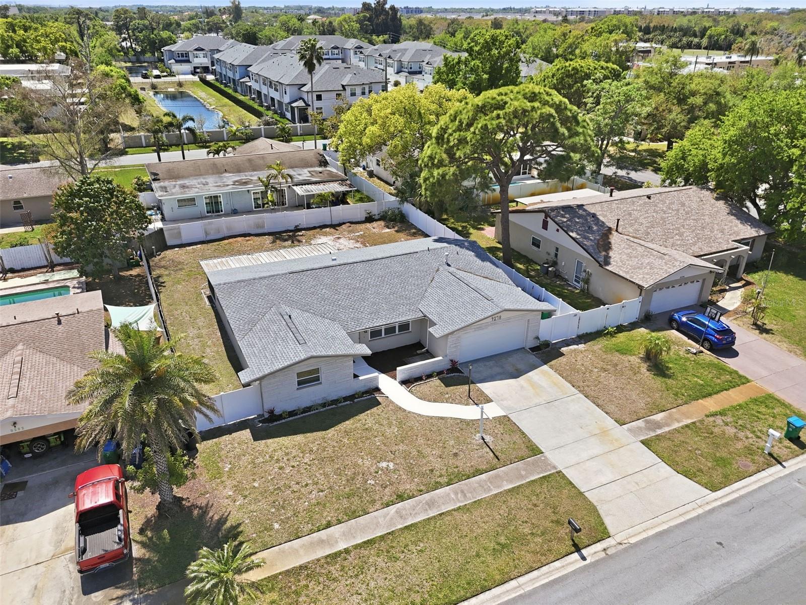 LAKE PEARL ESTATES - Residential