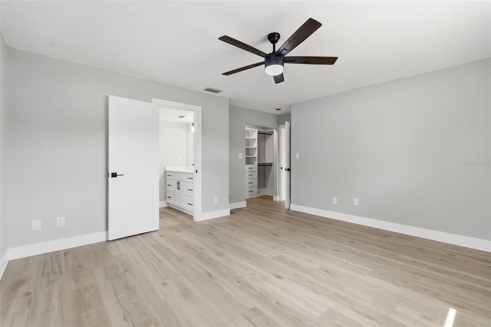 LAKE PEARL ESTATES - Residential