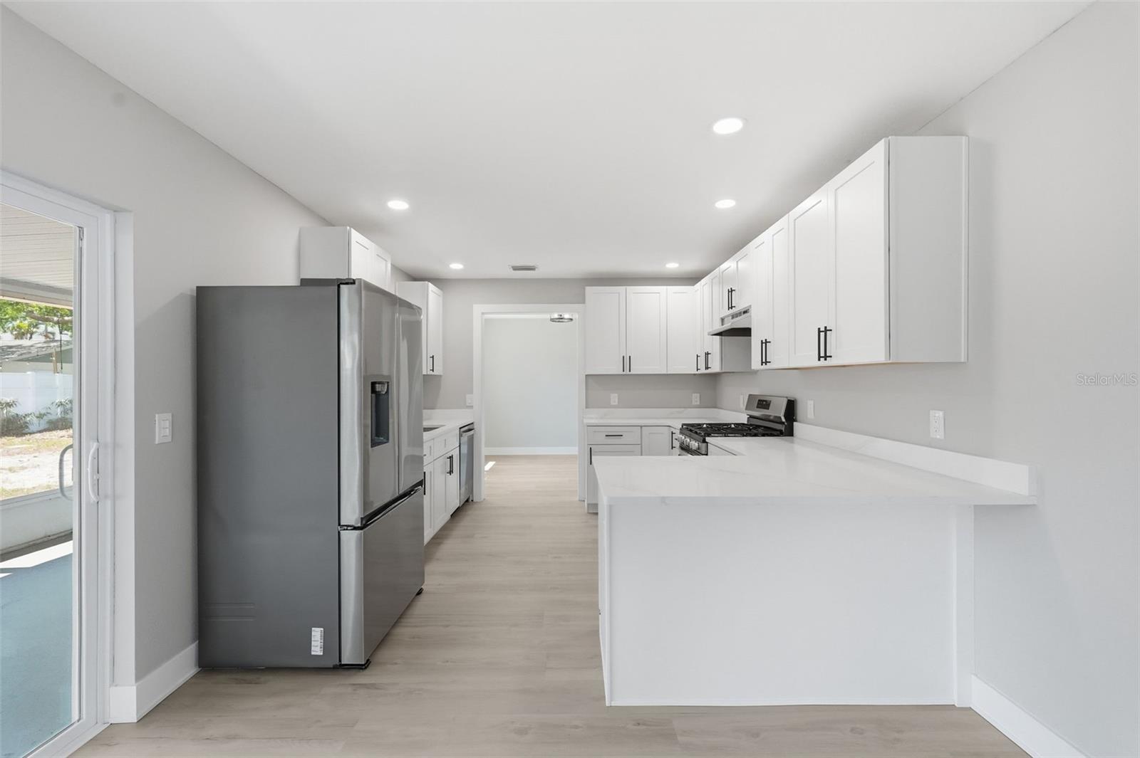 LAKE PEARL ESTATES - Residential