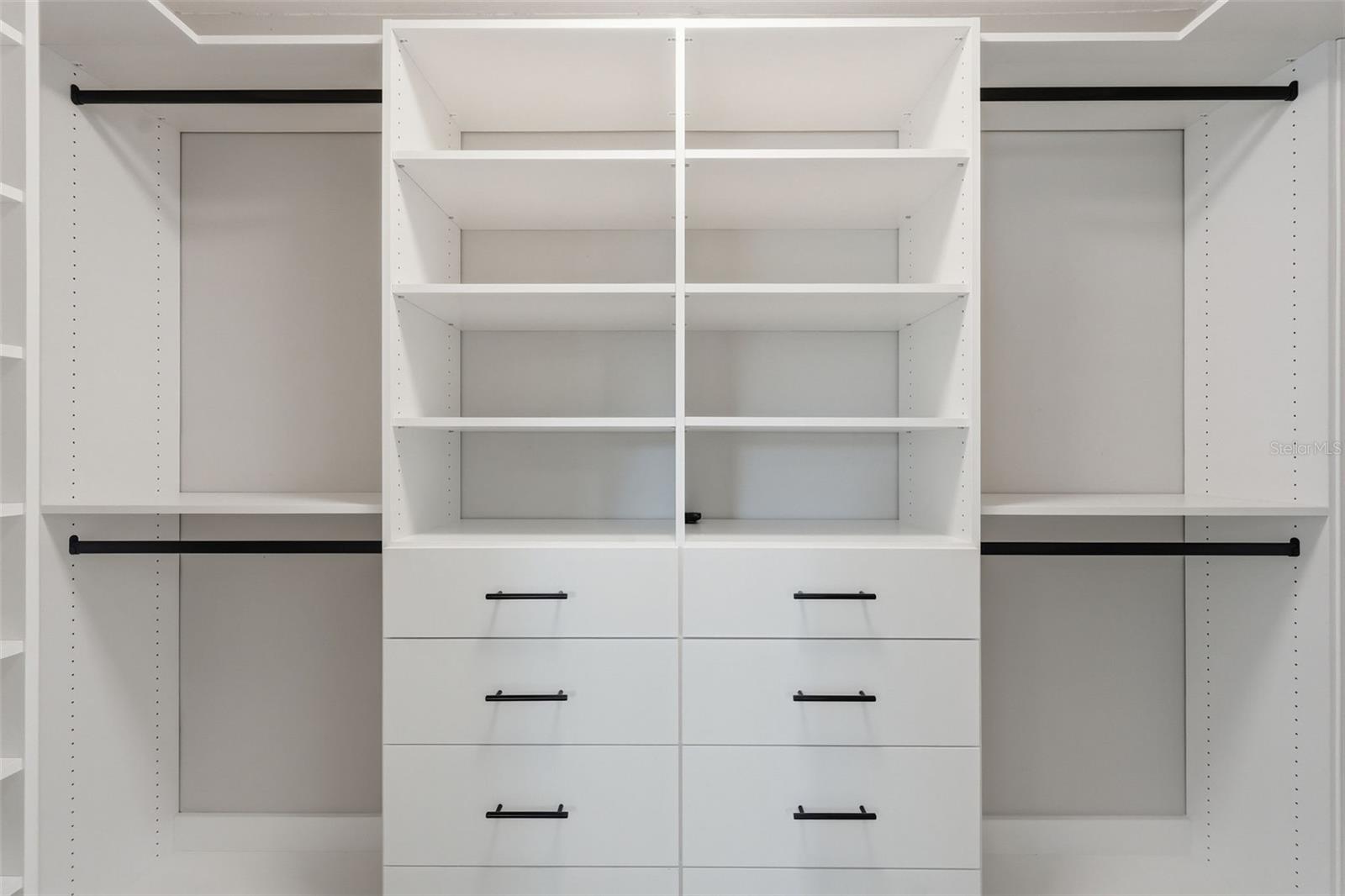 LAKE PEARL ESTATES - Residential