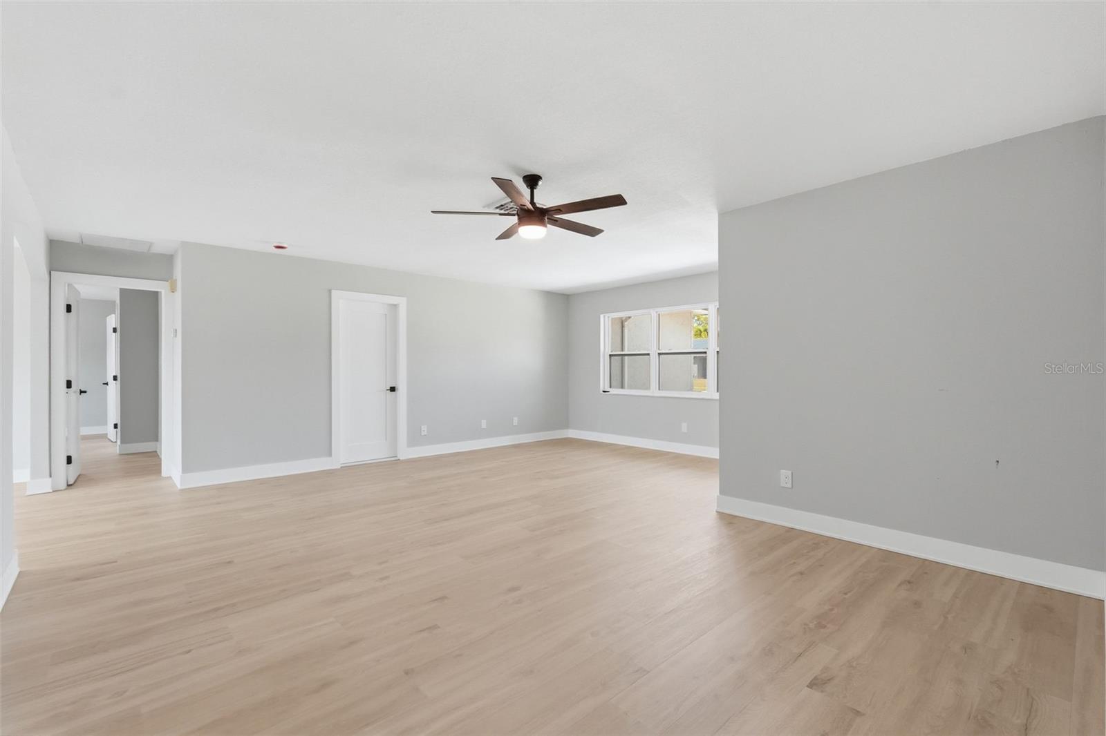 LAKE PEARL ESTATES - Residential