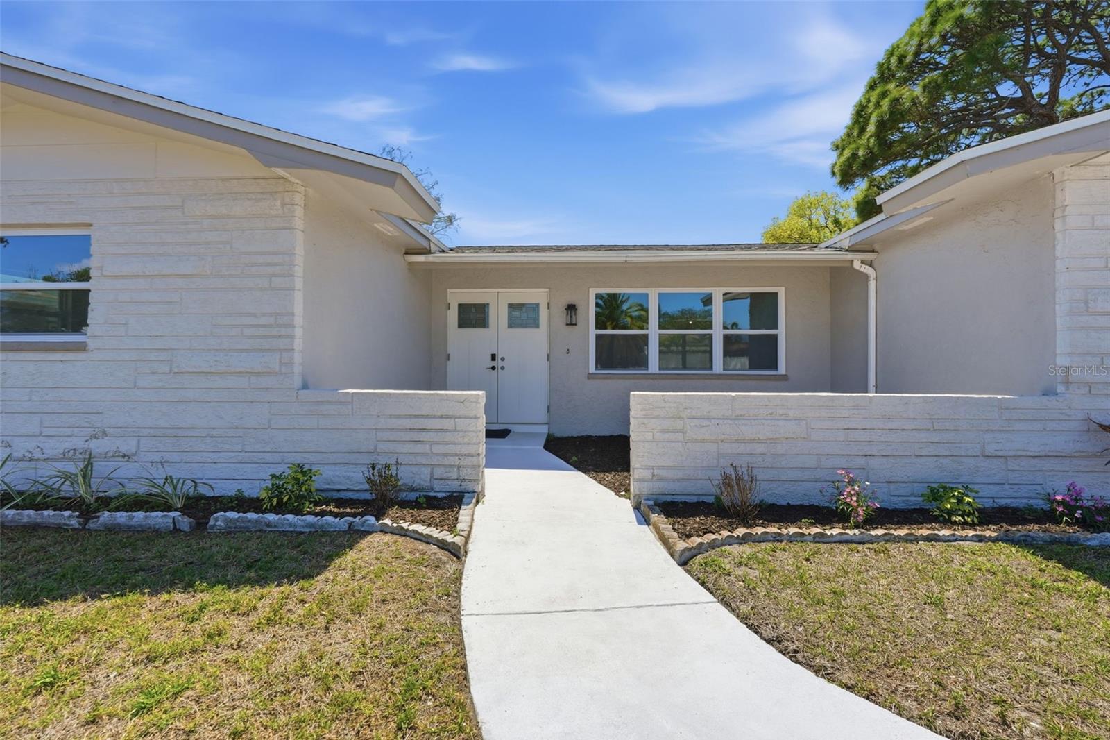 LAKE PEARL ESTATES - Residential