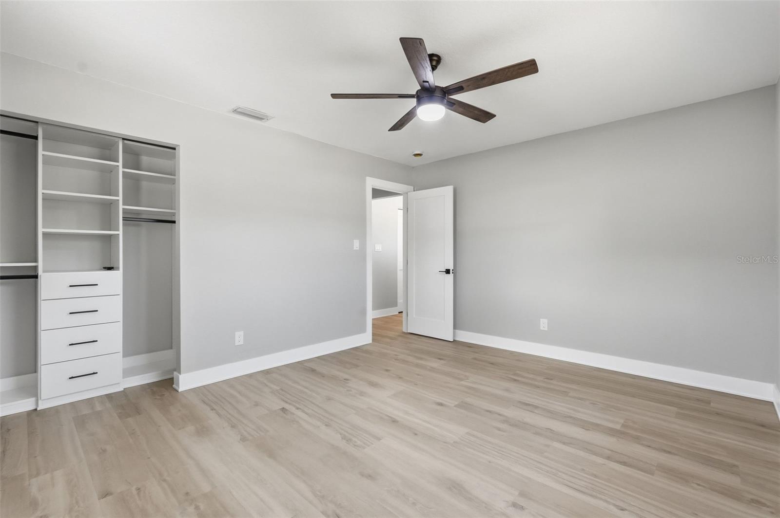 LAKE PEARL ESTATES - Residential