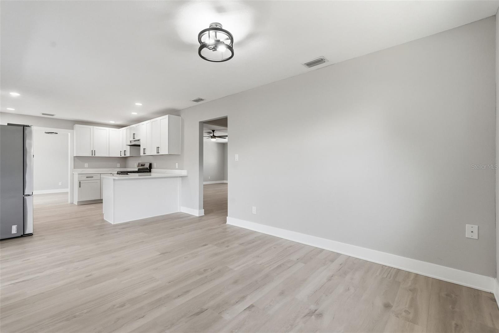 LAKE PEARL ESTATES - Residential