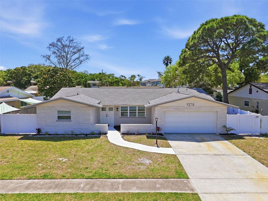 Photo of 9278 78th Place, Seminole, FL 33777 (MLS # TB8492170)