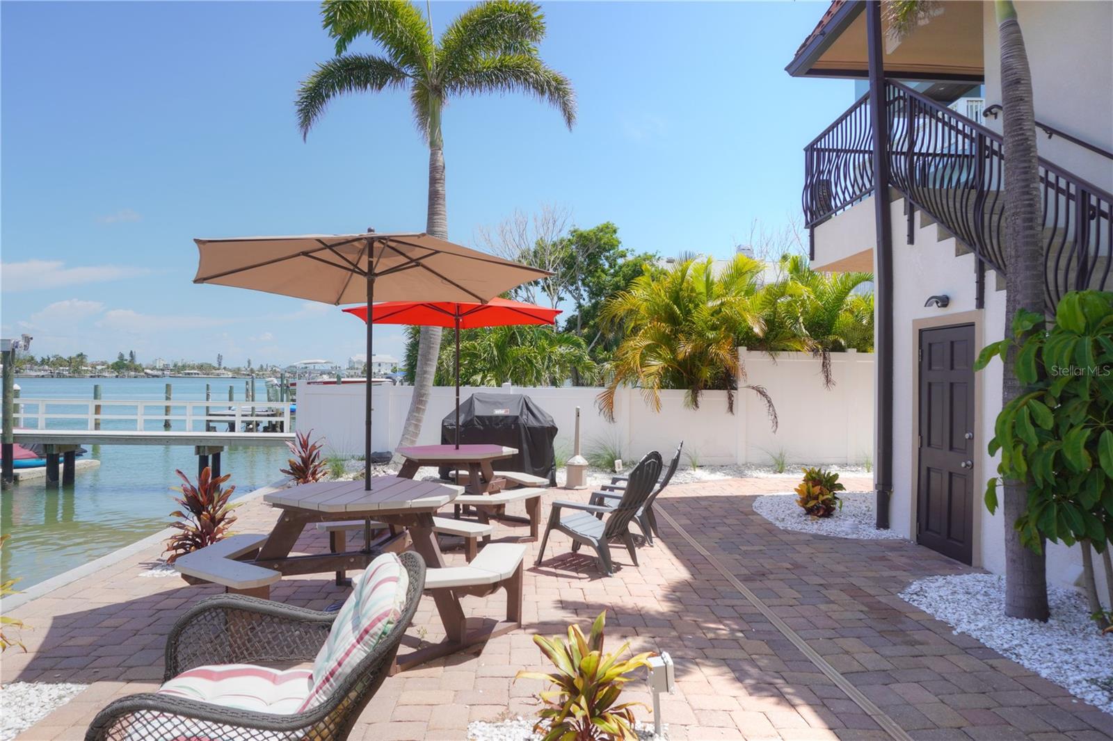 EIGHTY-FIFTH AVE REP - Residential Lease