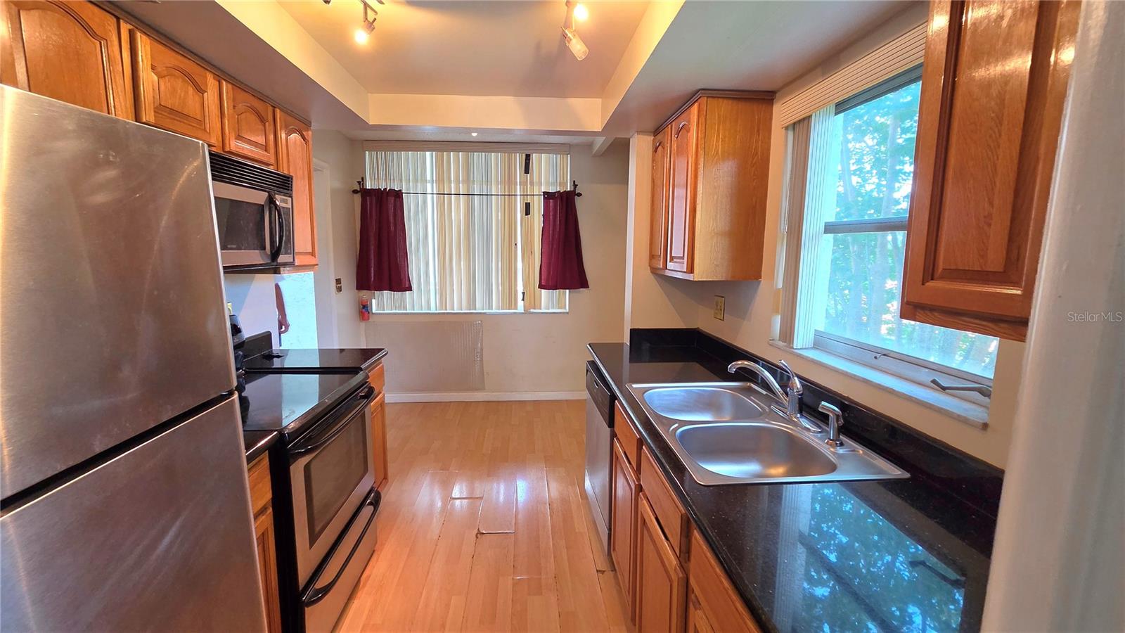 1001 PEARCE DRIVE 211