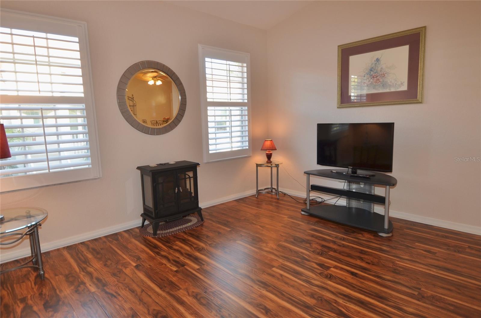 L PAVIA - Residential