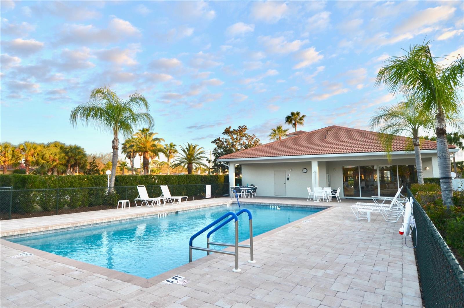 L PAVIA - Residential