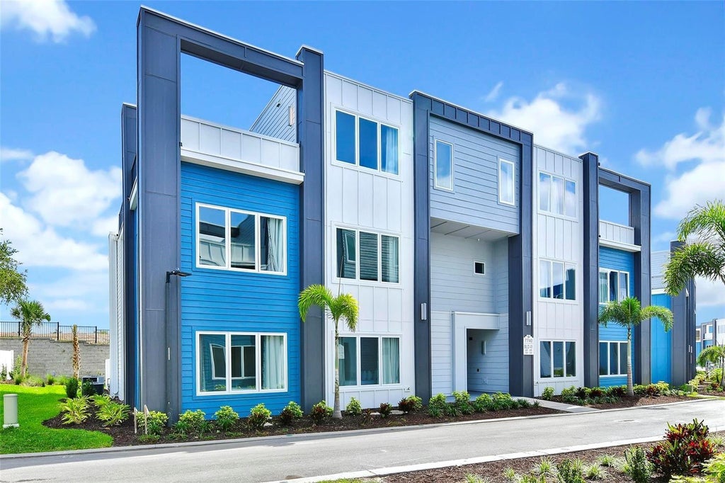 Photo of 7740 Sandy Ridge Drive #121, Reunion, FL 34747 (MLS # O6450493)