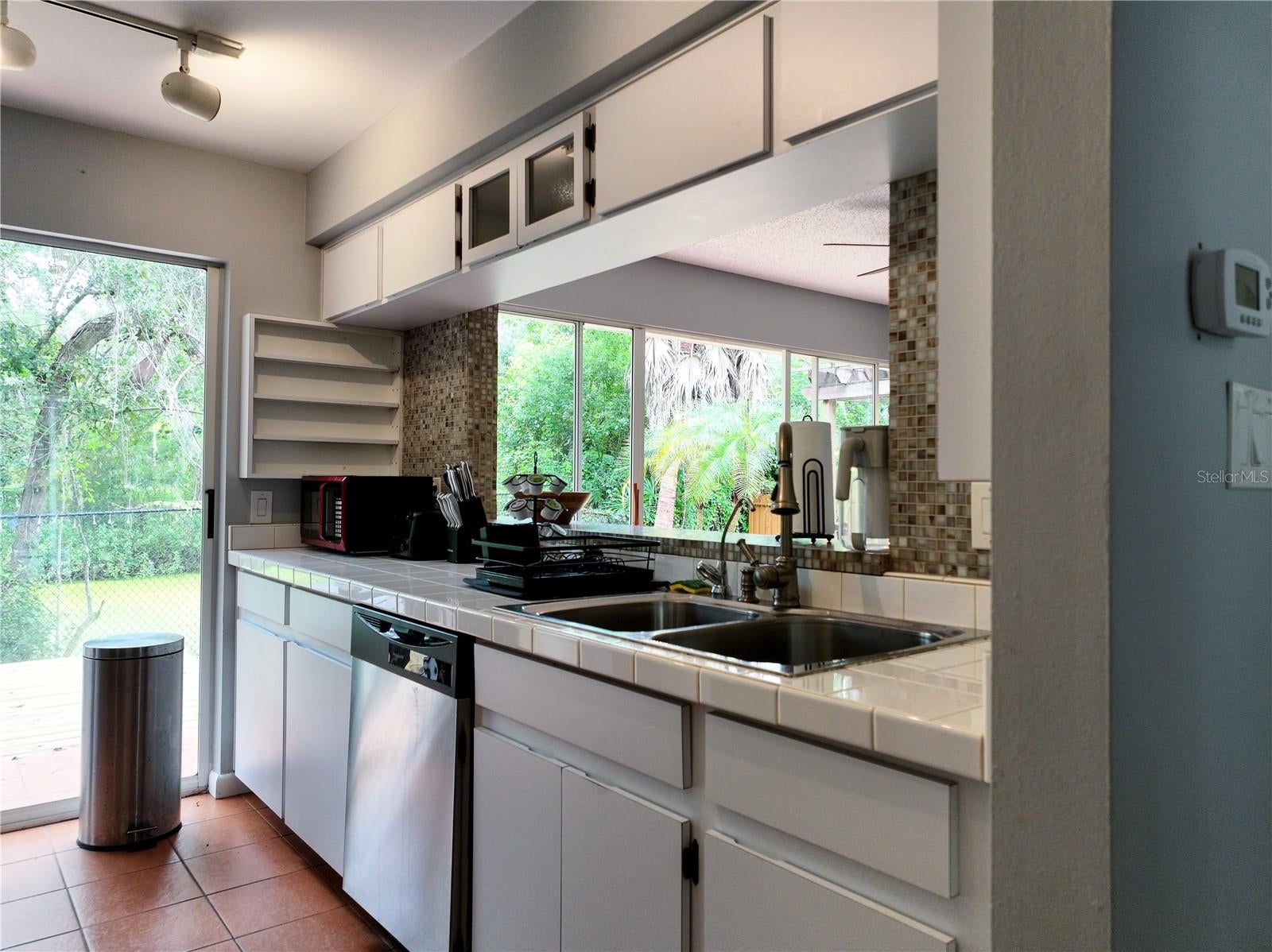 111 OAK LEE DRIVE