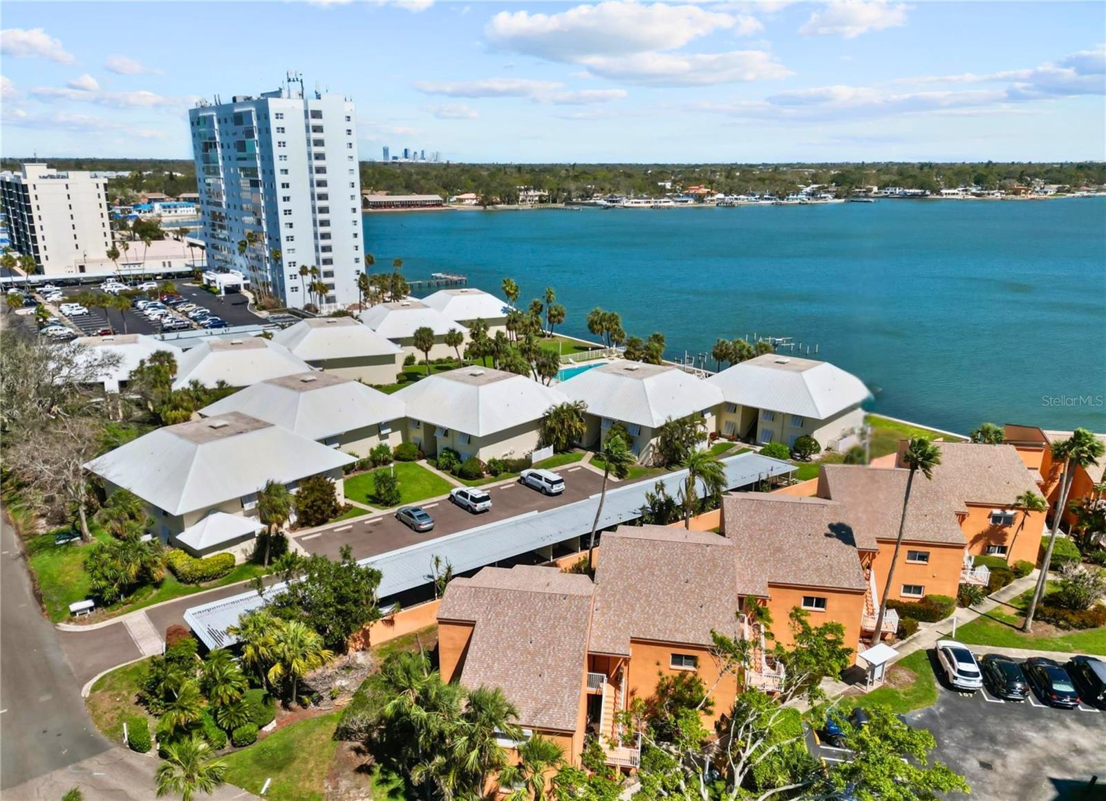 7400 SUNSHINE SKYWAY LANE S 106
