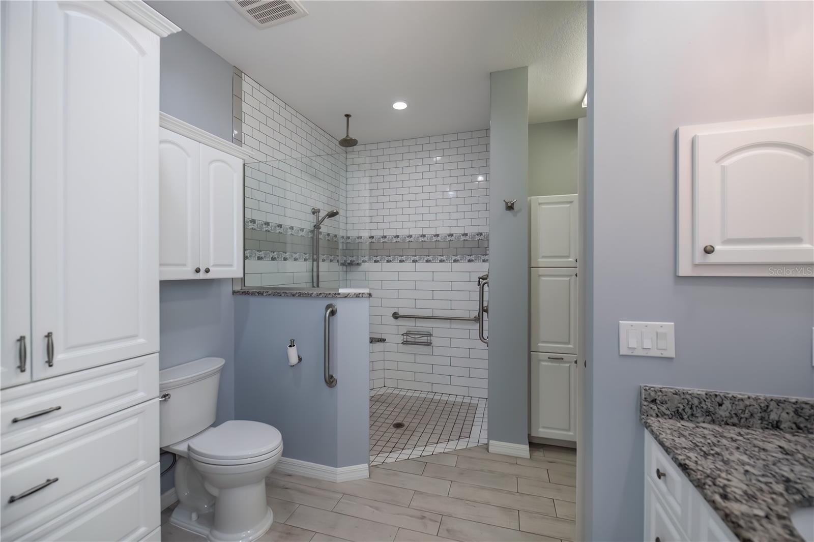 HERITAGE OAK PARK - Residential